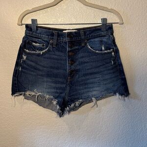 A&F Dark Wash High Rise Mom Shorts Distressed Cut Off Size 26 Used